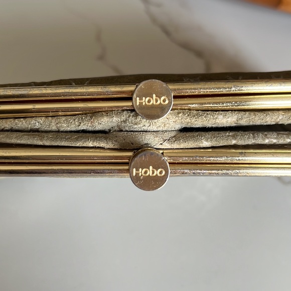 HOBO LAUREN CLUTCH WALLET-GOLD FILIGREE EXOTIC - Picture 5 of 11